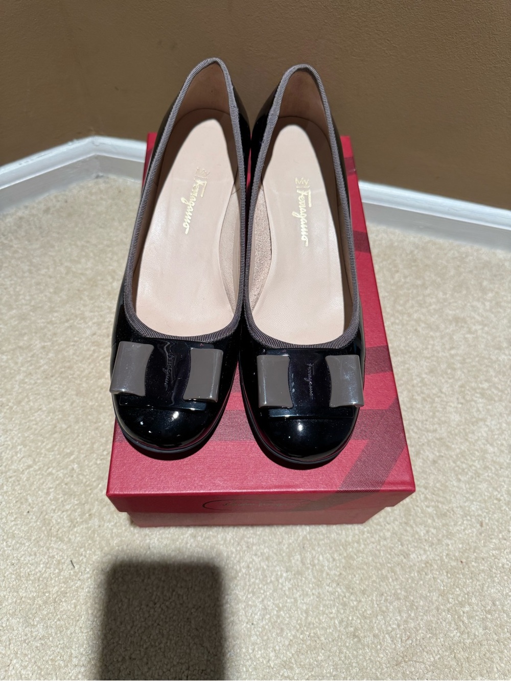 Salvatore Ferragamo Black Patent Vara Bow Pumps